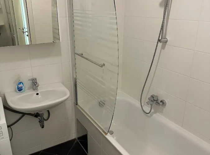 Hauptbahnhof Am Park Apartment Wien